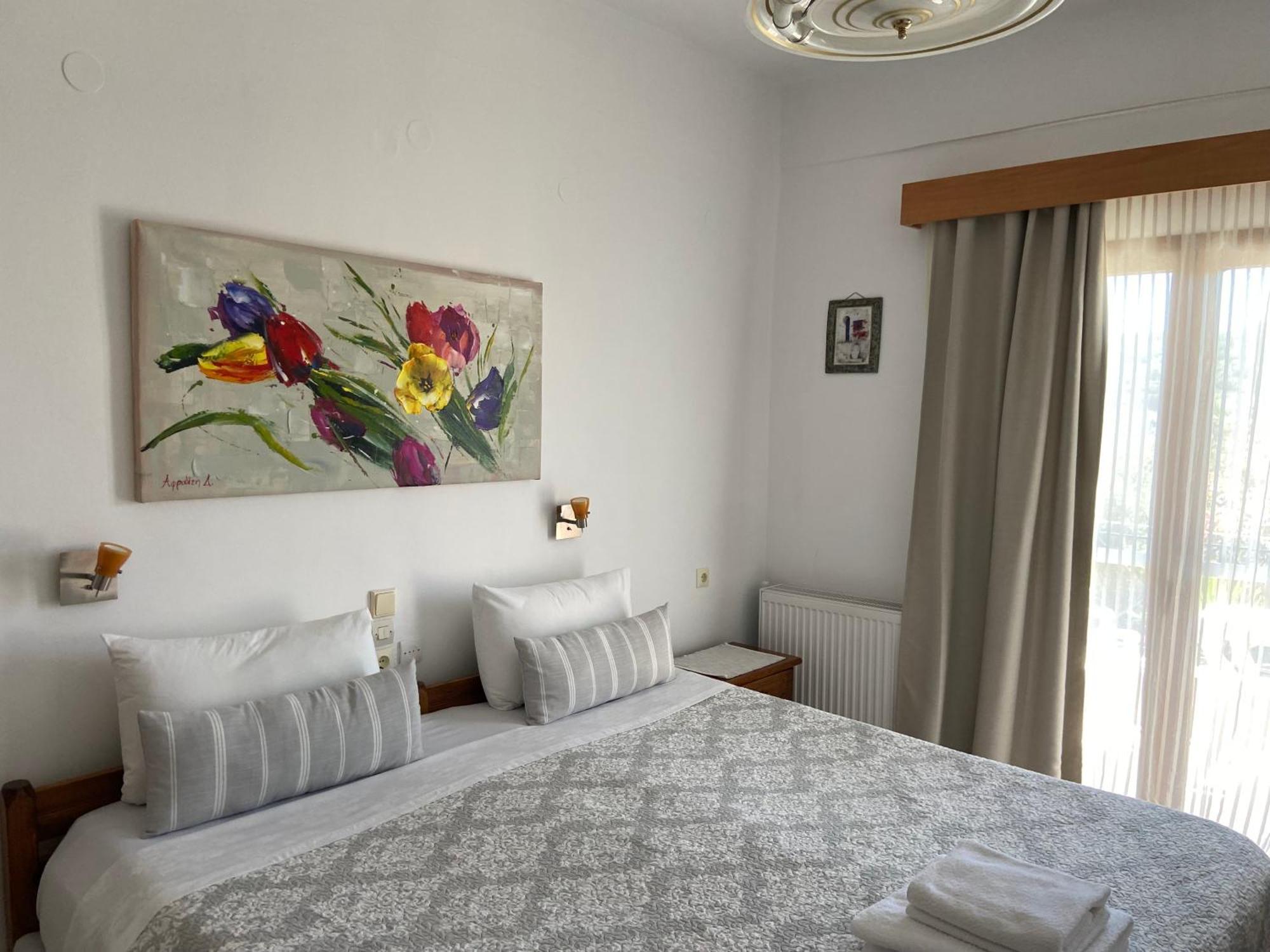 Floros Apartments Agios Stefanos Avliotes (Corfu) Exterior foto