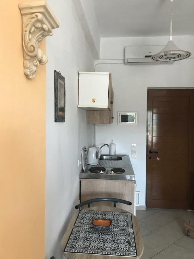 Floros Apartments Agios Stefanos Avliotes (Corfu) Exterior foto