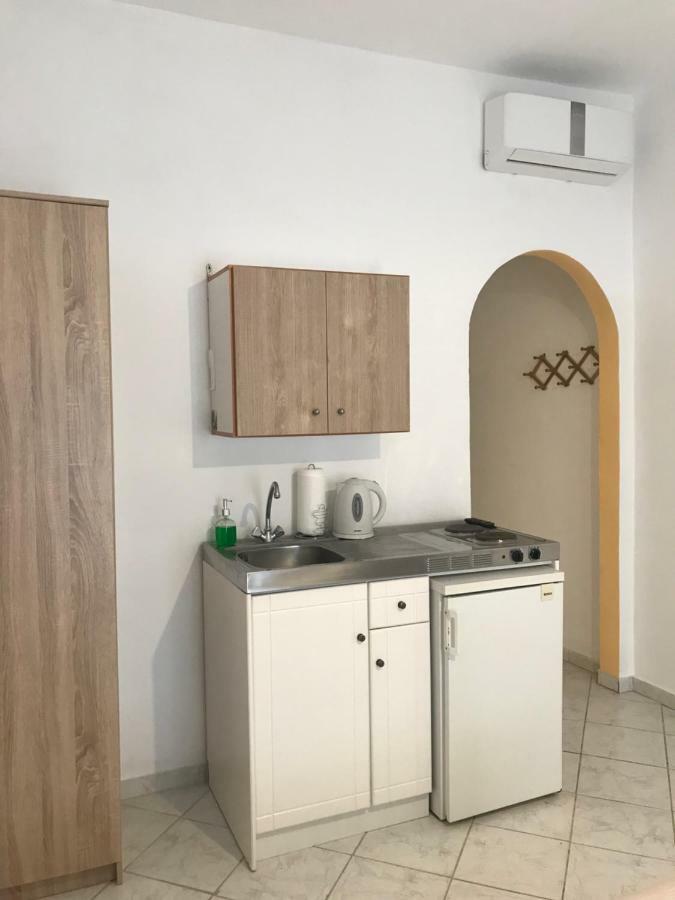 Floros Apartments Agios Stefanos Avliotes (Corfu) Exterior foto