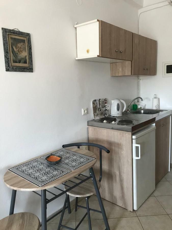 Floros Apartments Agios Stefanos Avliotes (Corfu) Exterior foto