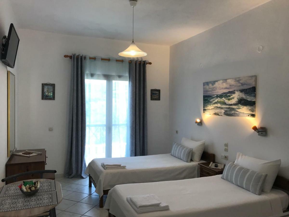 Floros Apartments Agios Stefanos Avliotes (Corfu) Exterior foto