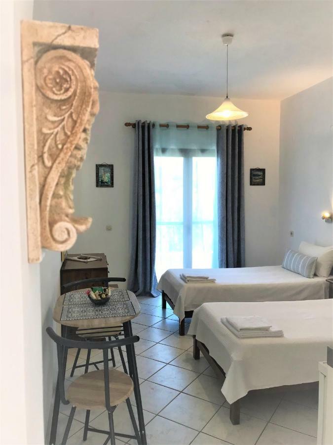 Floros Apartments Agios Stefanos Avliotes (Corfu) Exterior foto